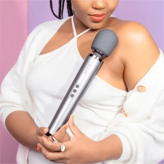 Le Wand Rechargeable Vibrating Massager