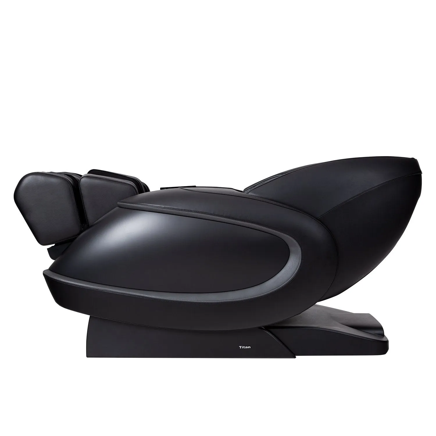 Titan 4D Fleetwood LE Massage Chair